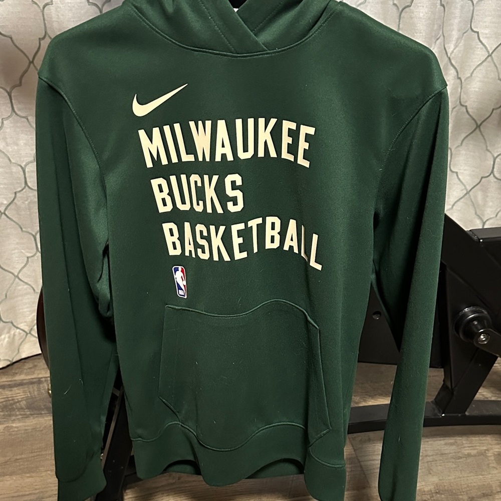 Nike Green Milwaukee Bucks Hoodie